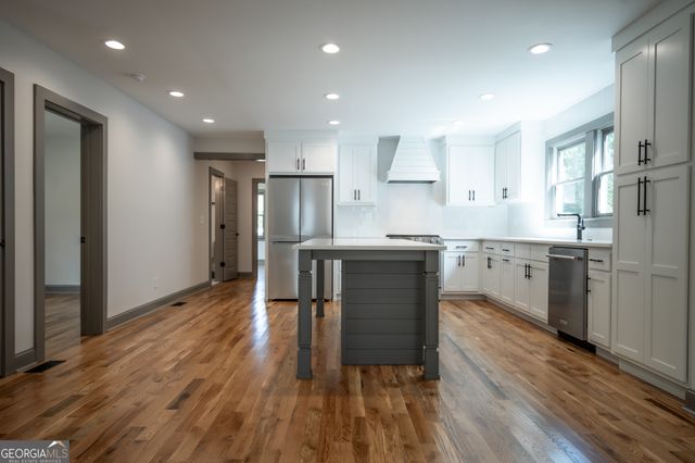 215 Holman Avenue, Athens, GA 30606