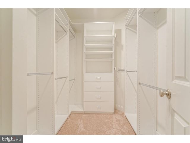 508 CAPTAINS WAY, Philadelphia, PA 19146