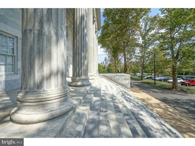 508 CAPTAINS WAY, Philadelphia, PA 19146