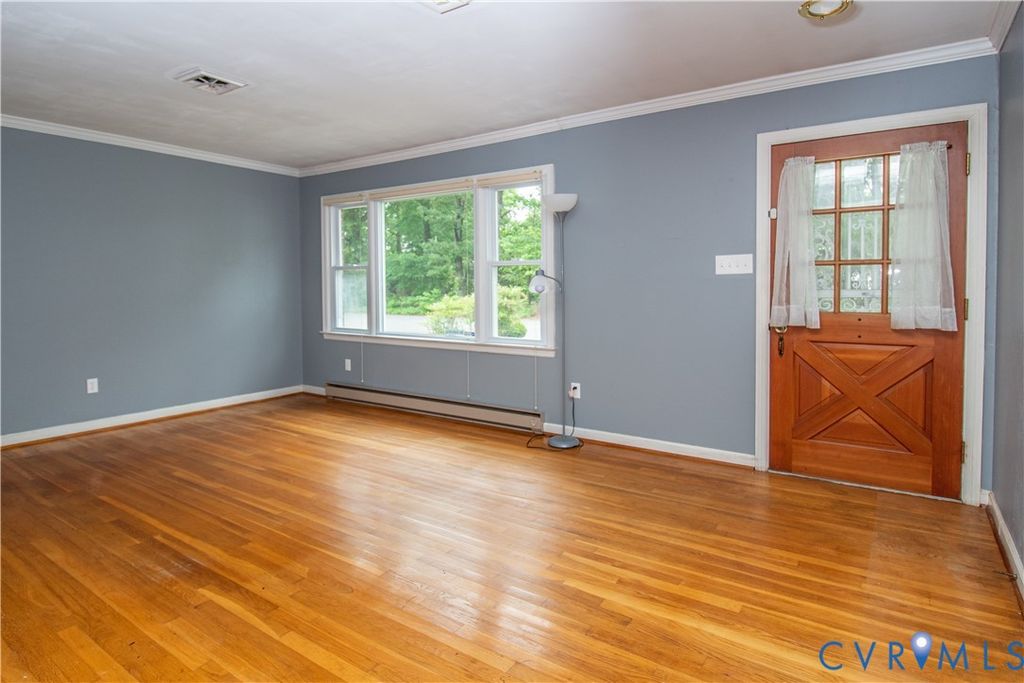 3211 Norfolk St, Hopewell, VA 23860