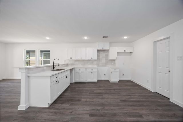 8412 Depriest Street, Houston, TX 77088