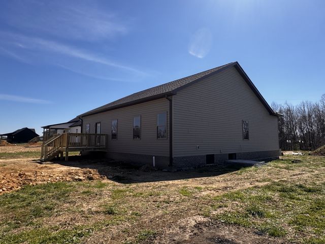 388 Hawkins Rd, Westmoreland, TN 37186