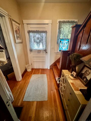 103 Hillside Avenue, New Haven, CT 06512