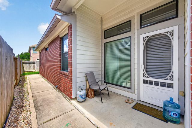 25139 Alina Lane, Spring, TX 77386
