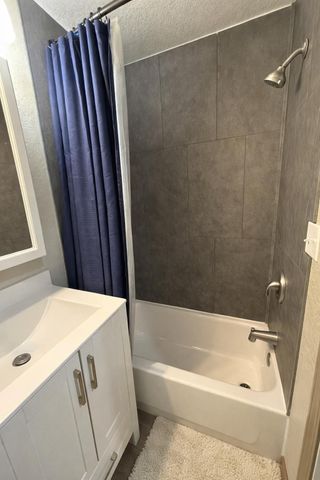 314 W 11th Street, Mountain Grove, MO 65711