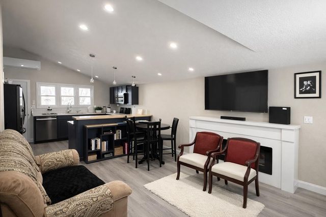 314 W 11th Street, Mountain Grove, MO 65711