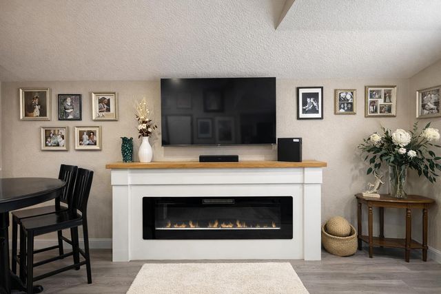 314 W 11th Street, Mountain Grove, MO 65711