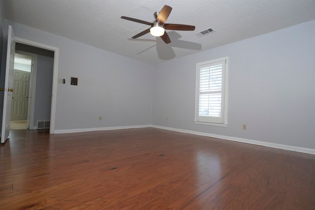 3652 WINCROSS DR, Memphis, TN 38119