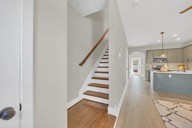 1594 S Watkins Street, Chattanooga, TN 37404