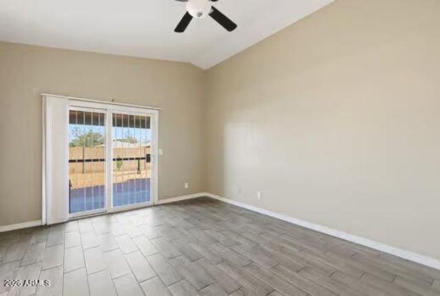 6612 N 48th Drive, Glendale, AZ 85301