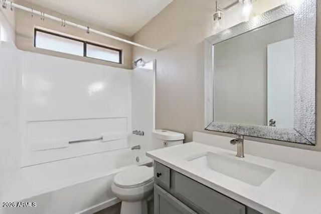 6612 N 48th Drive, Glendale, AZ 85301