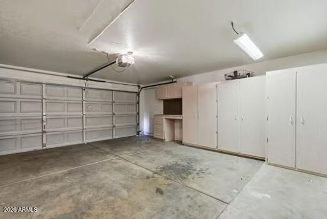6612 N 48th Drive, Glendale, AZ 85301
