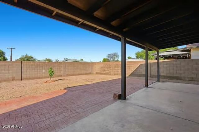 6612 N 48th Drive, Glendale, AZ 85301