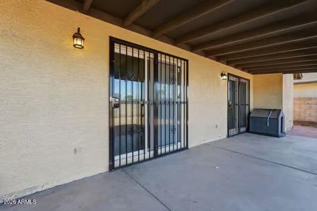 6612 N 48th Drive, Glendale, AZ 85301