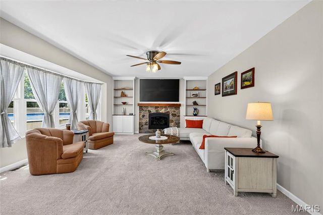 7296 Picasso Drive, Dardenne Prairie, MO 63368