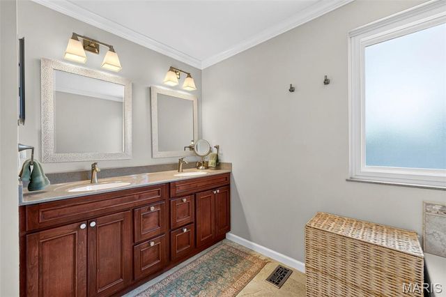 7296 Picasso Drive, Dardenne Prairie, MO 63368