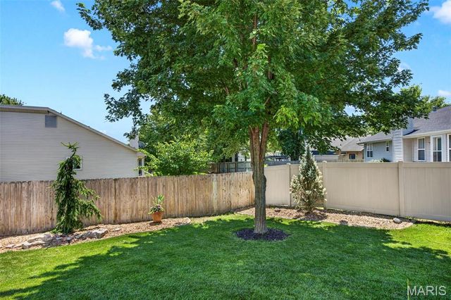 7296 Picasso Drive, Dardenne Prairie, MO 63368
