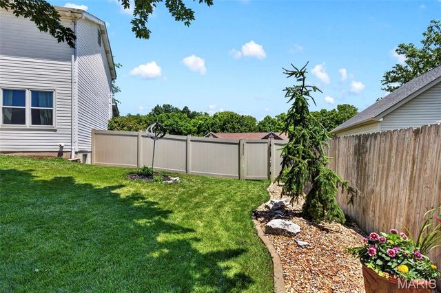 7296 Picasso Drive, Dardenne Prairie, MO 63368