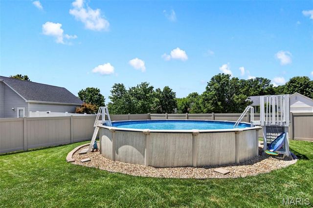 7296 Picasso Drive, Dardenne Prairie, MO 63368