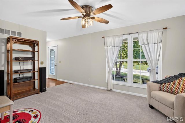 7296 Picasso Drive, Dardenne Prairie, MO 63368