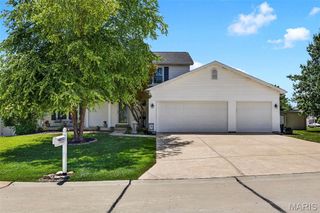 7296 Picasso Drive, Dardenne Prairie, MO 63368