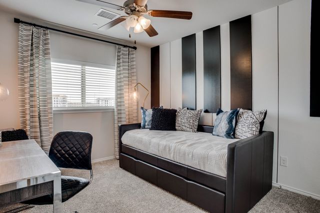 241 Wagon Spoke Way 18, Fort Worth, TX 76120