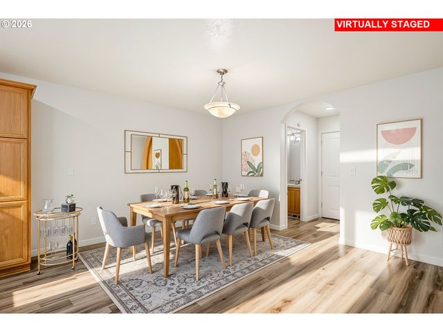 38800 CASCADIA VILLAGE Dr, Sandy, OR 97055