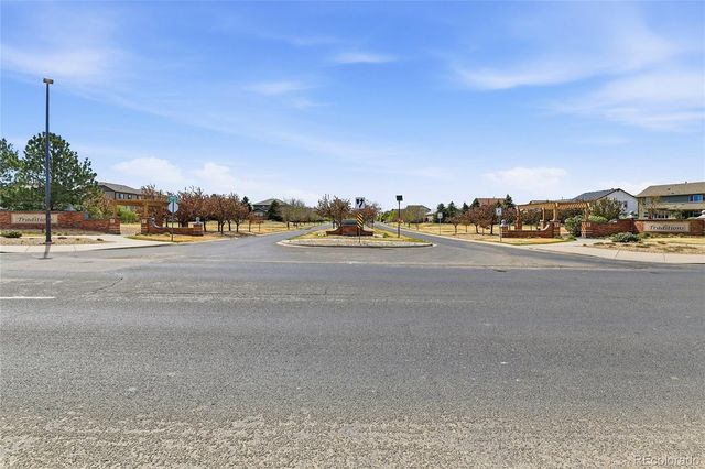 510 N Ider Way, Aurora, CO 80018