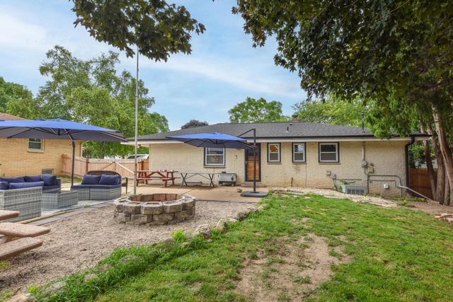 2382 S 93rd STREET, West Allis, WI 53227