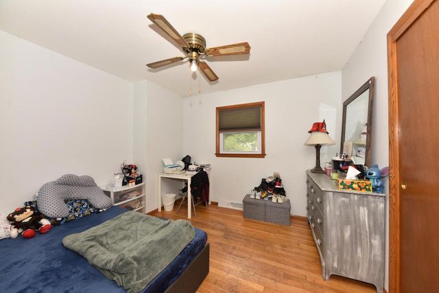 2382 S 93rd STREET, West Allis, WI 53227