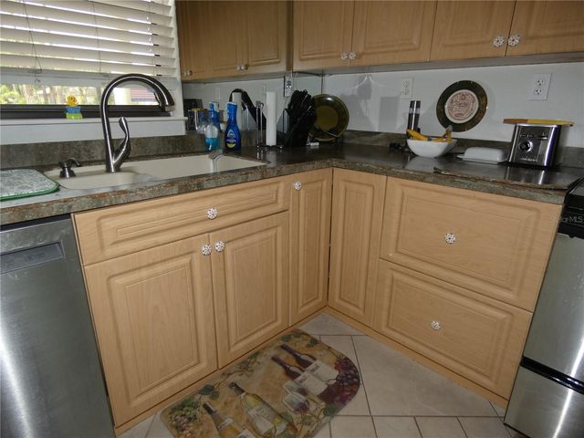 7917 PINEGROVE COURT 1, Sarasota, FL 34238