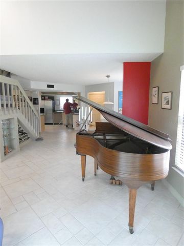 7917 PINEGROVE COURT 1, Sarasota, FL 34238
