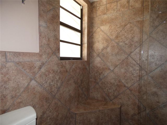7917 PINEGROVE COURT 1, Sarasota, FL 34238
