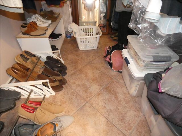 7917 PINEGROVE COURT 1, Sarasota, FL 34238