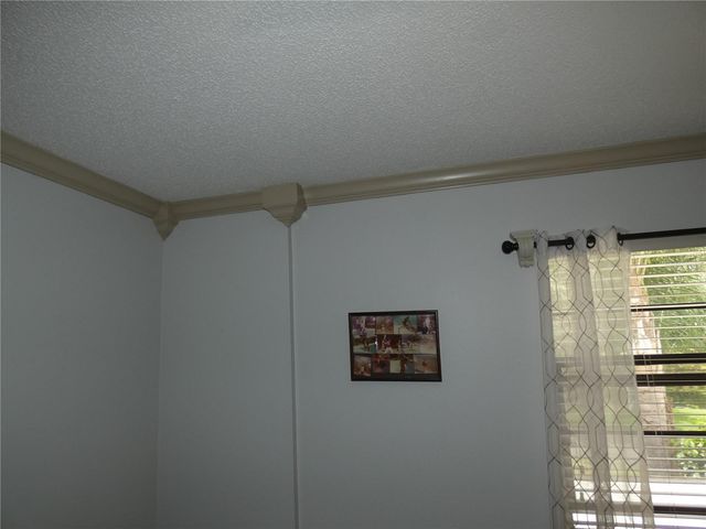 7917 PINEGROVE COURT 1, Sarasota, FL 34238