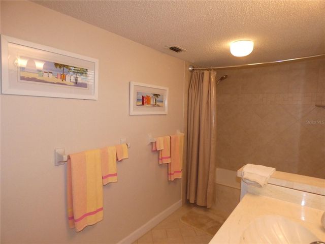 7917 PINEGROVE COURT 1, Sarasota, FL 34238