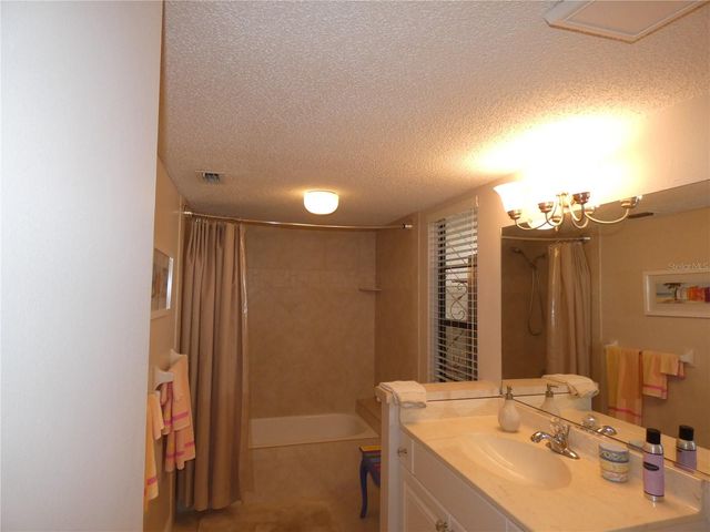 7917 PINEGROVE COURT 1, Sarasota, FL 34238