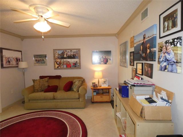 7917 PINEGROVE COURT 1, Sarasota, FL 34238