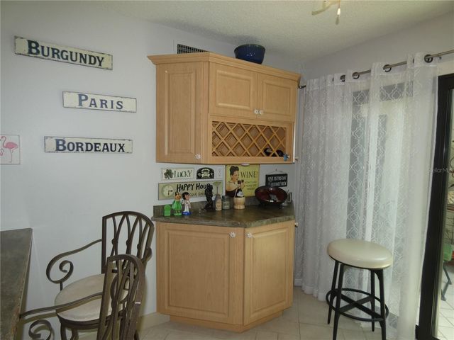 7917 PINEGROVE COURT 1, Sarasota, FL 34238