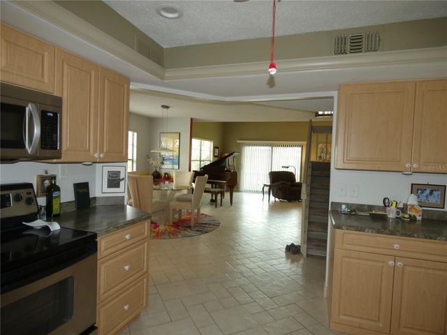 7917 PINEGROVE COURT 1, Sarasota, FL 34238