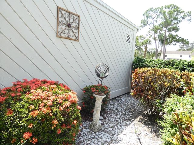 7917 PINEGROVE COURT 1, Sarasota, FL 34238