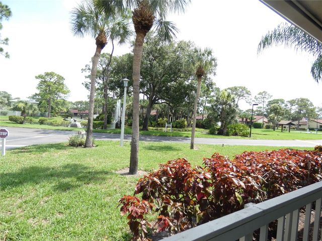 7917 PINEGROVE COURT 1, Sarasota, FL 34238