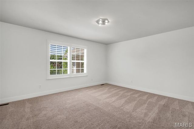 18239 Canyon Forest Court, Chesterfield, MO 63005