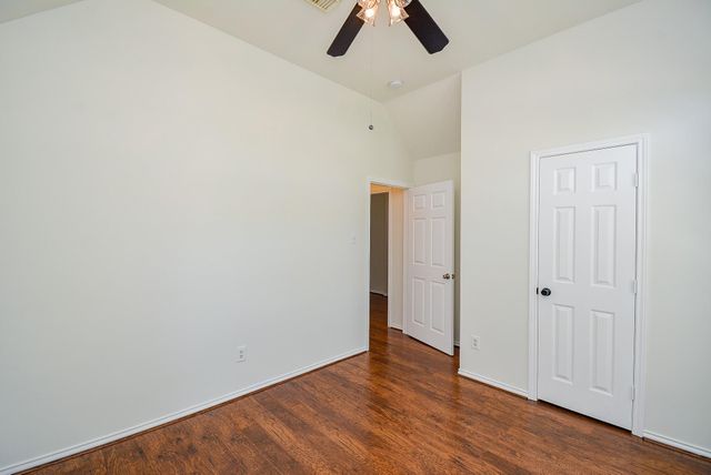 3815 Summerfield Drive, Pearland, TX 77584