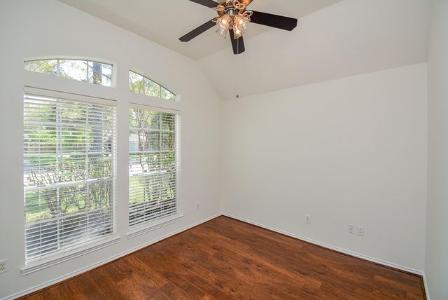 3815 Summerfield Drive, Pearland, TX 77584