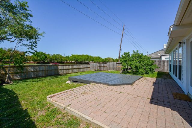 3815 Summerfield Drive, Pearland, TX 77584