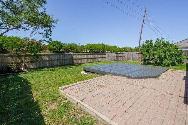 3815 Summerfield Drive, Pearland, TX 77584