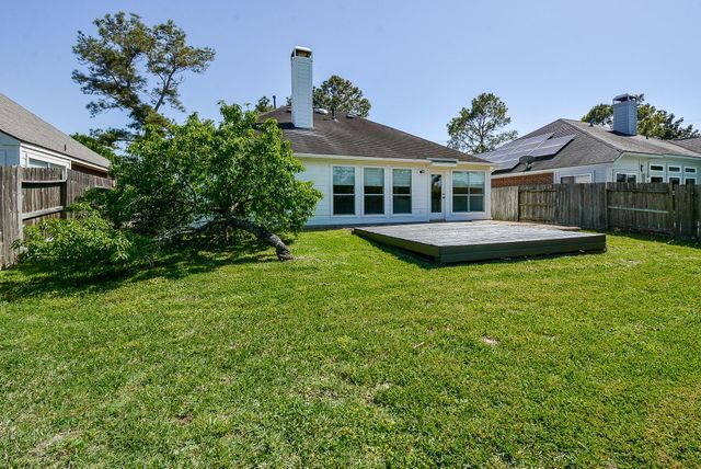 3815 Summerfield Drive, Pearland, TX 77584