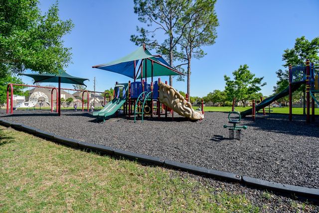 3815 Summerfield Drive, Pearland, TX 77584