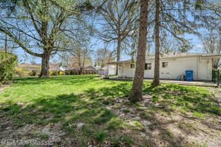 4445 Bedford Street, Dearborn Heights, MI 48125